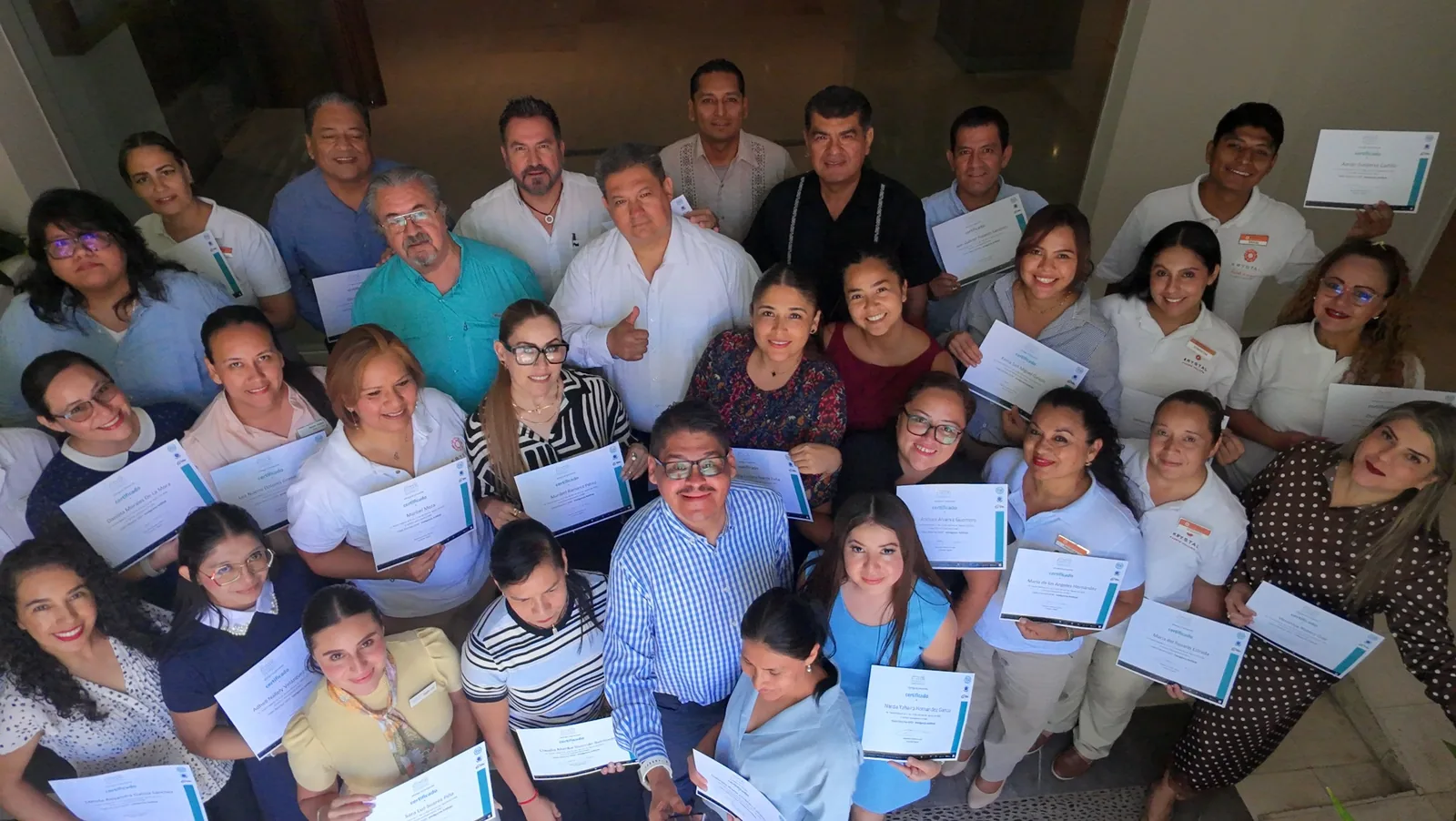Grupo participante al concluir la capacitación